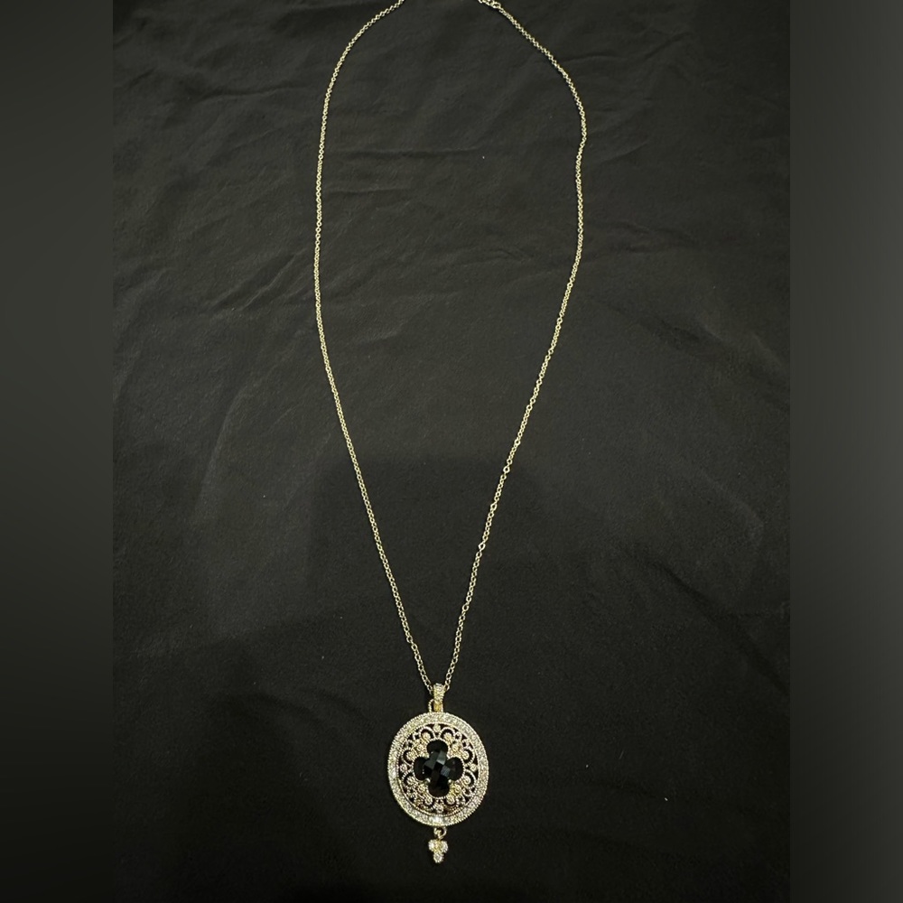 Gold Round Pendant Necklace with Clover Cutout and Black Center - 30”